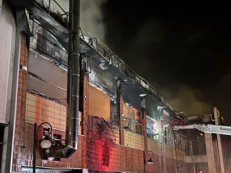 Kozmetik fabrikası yangınından fotoğraflar