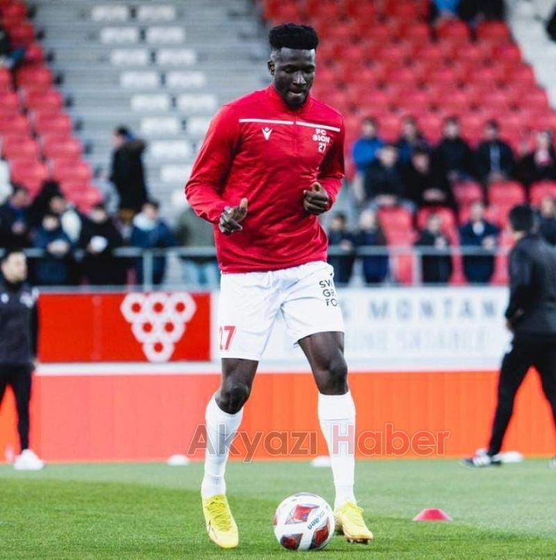 Sakaryaspor'a İsviçre'den forvet