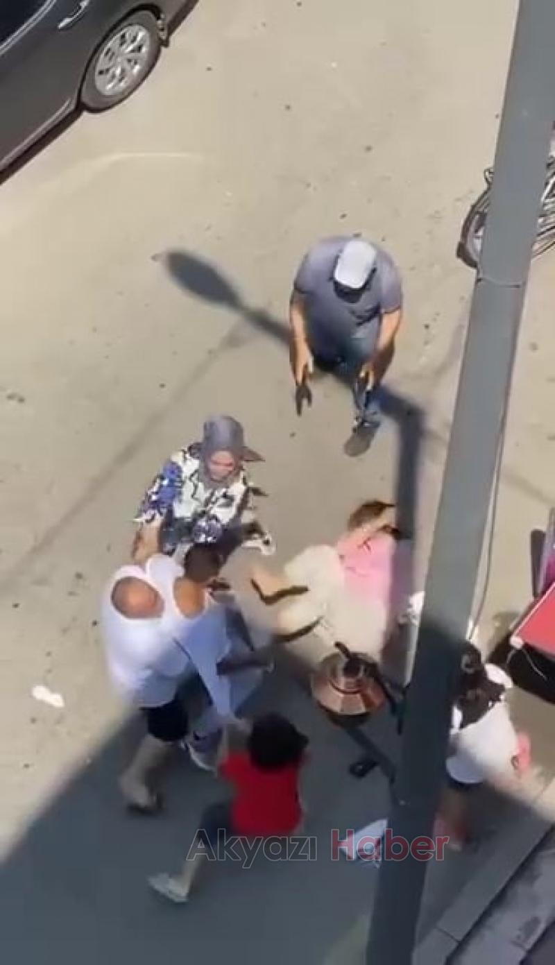 Boşandığı eşine sokakta saldırdı