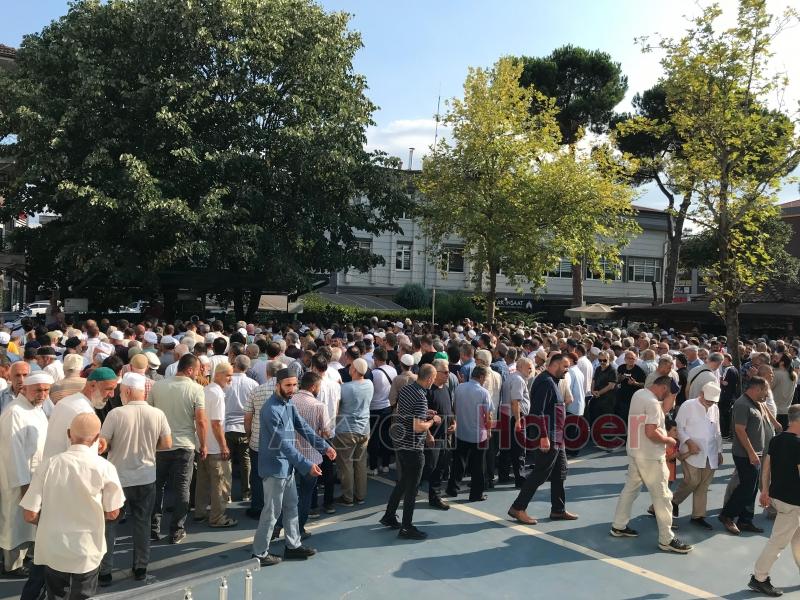 Hacer Kahveci Dualarla Defnedildi