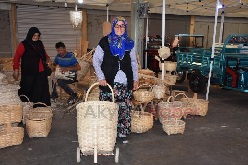 40 yıldır sepetçilik yapıyor