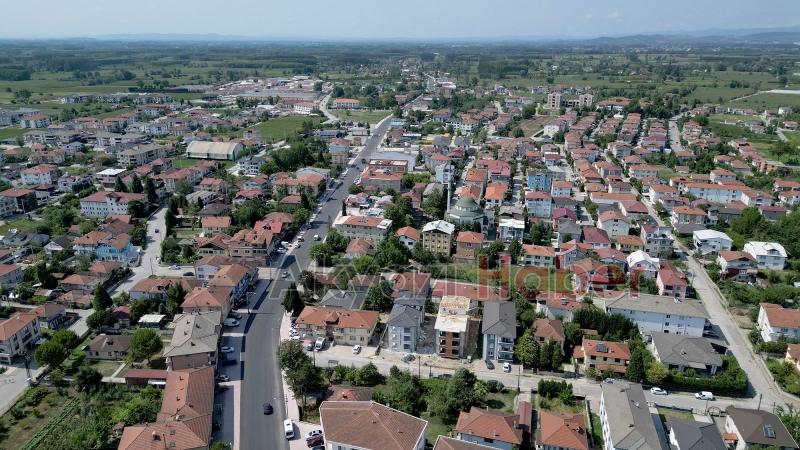 Büyükşehir Ada Caddesini yepyeni bir yüze kavuşturdu