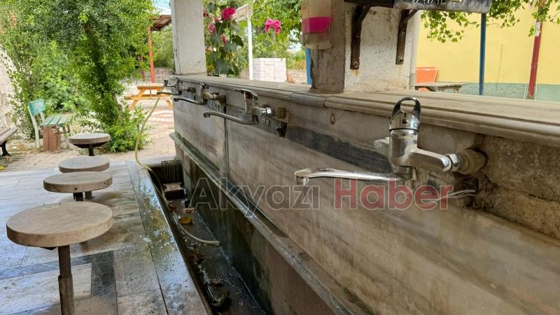 Meşhur şifalı su kurudu