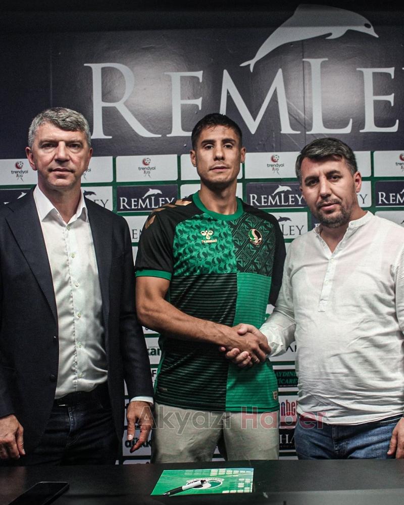 Sakaryaspor Alper Uludağ'ı transfer etti