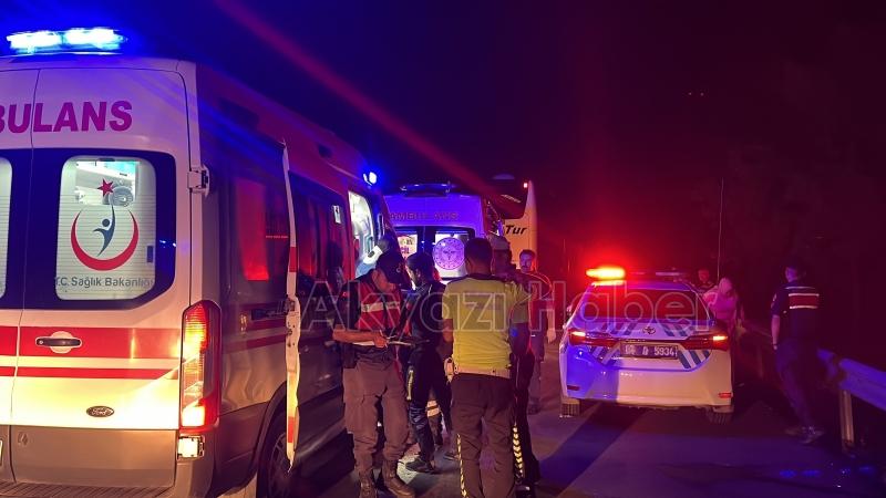 Otoyolda feci kaza: 25 yaralı