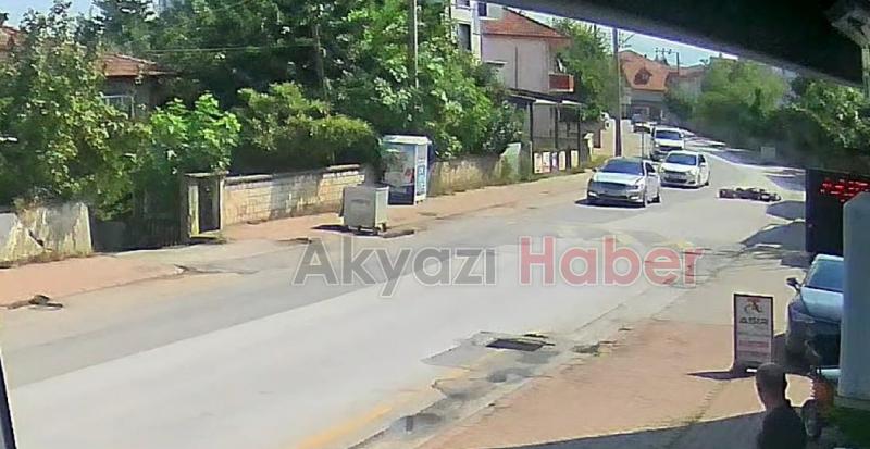 Caddedeki çukur motosikletliye kaza yaptırdı İşte o anlar