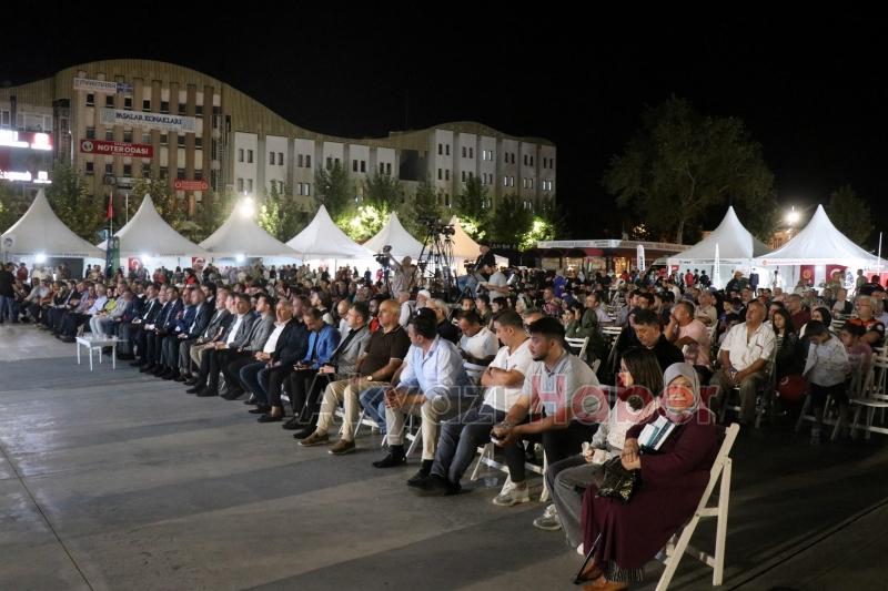 17 Ağustos 1999 Depremi'nde hayatını kaybedenler dualarla anıldı