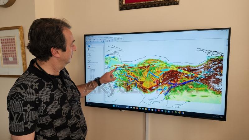 Deprem için Sakarya'da iki ilçeye ikkat çekti