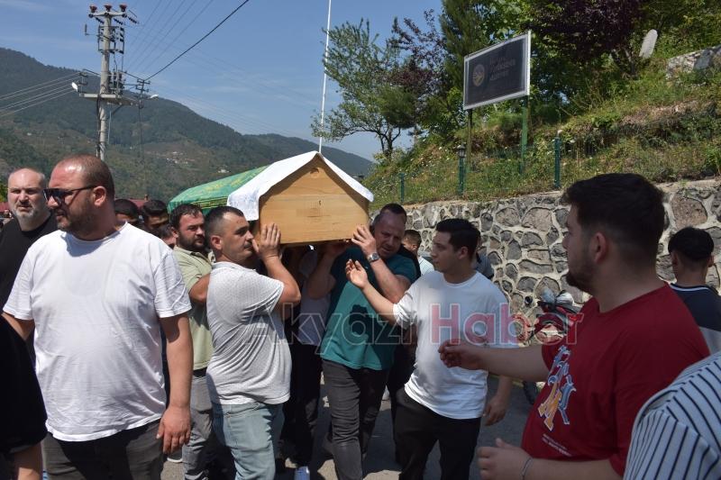 Kaza kurbanı gence acı veda