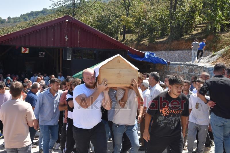 Kaza kurbanı gence acı veda