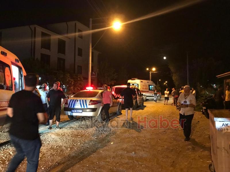 Kardeşlerin kavgasını ayırırken bıçaklandı