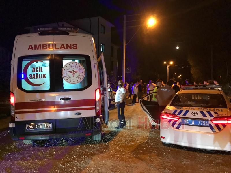 Kardeşlerin kavgasını ayırırken bıçaklandı