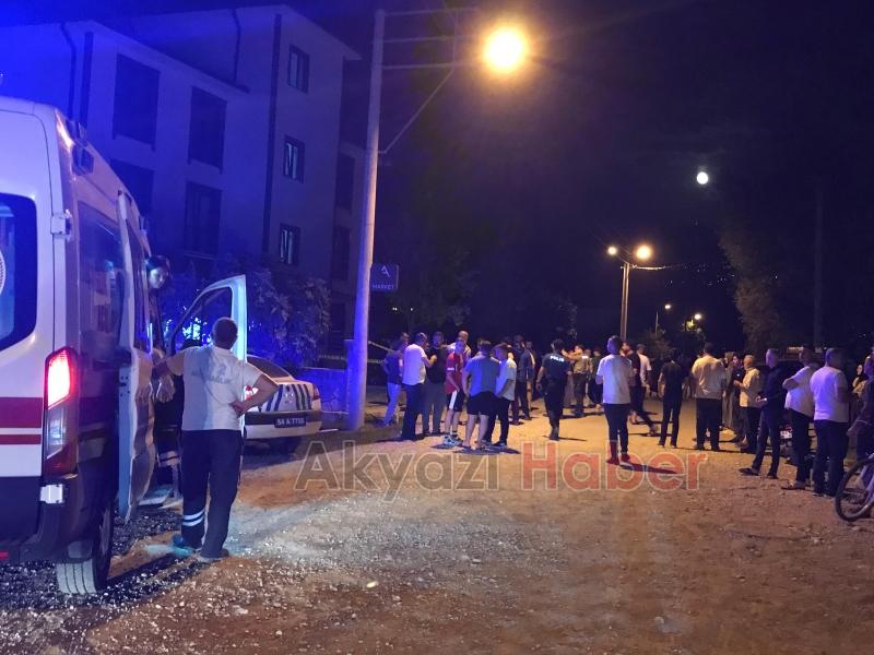 Kardeşlerin kavgasını ayırırken bıçaklandı