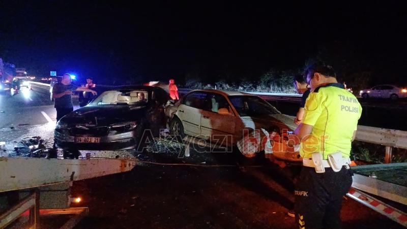 Lastik patladı 6 araç birbirine girdi