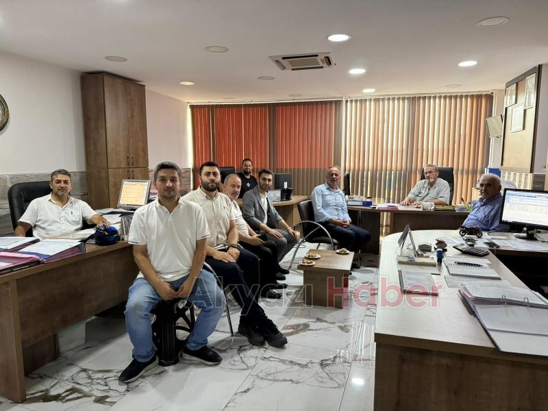 AK Parti den Akyazı da saha çalışması