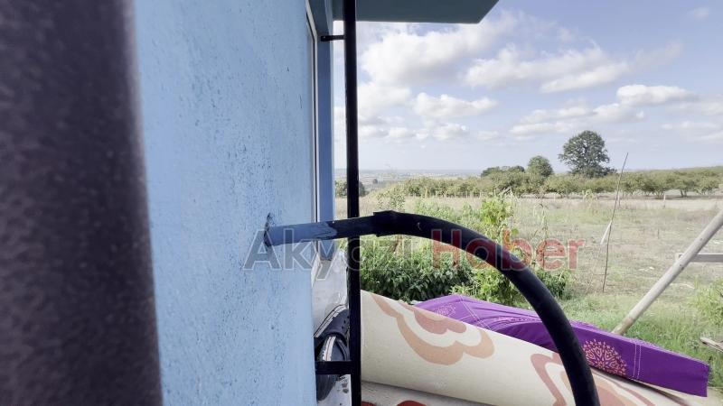 Yok böylesi; Eve hortum sokup suyla doldurdular