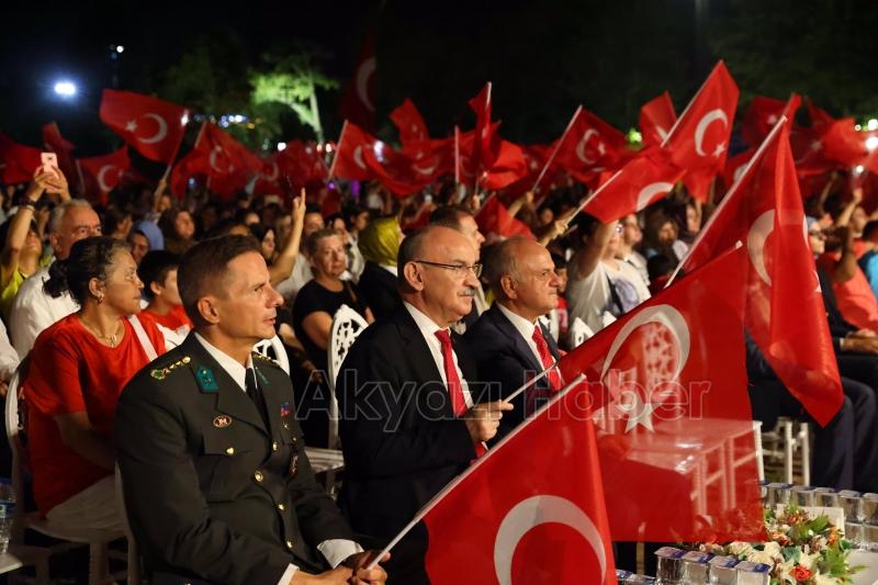 Sakarya'da Fener alayı düzenlendi