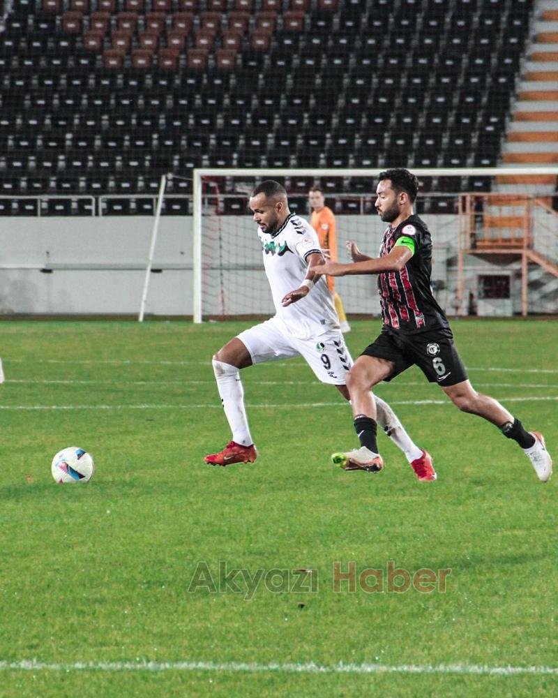 Sakaryaspor uzatmalarda yıkıldı; 3 puan kaçtı