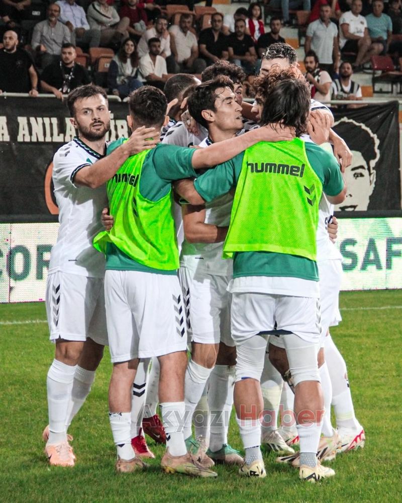 Sakaryaspor uzatmalarda yıkıldı; 3 puan kaçtı