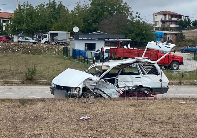 İki otomobil çarpıştı: 1 ölü, 1 yaralı