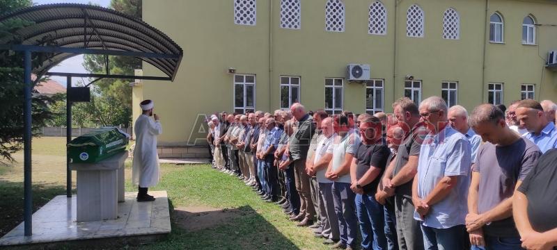 Yusuf Sezgin Defnedildi