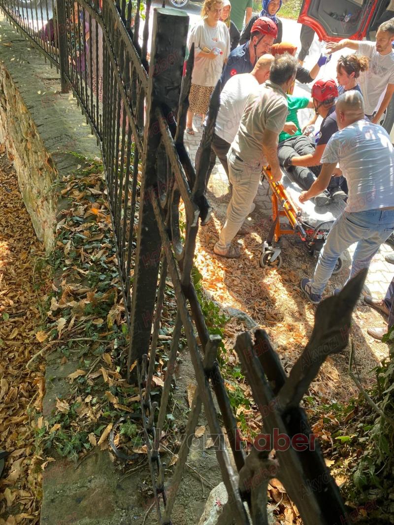 Korku dolu anlar Bacağına korkuluk saplandı