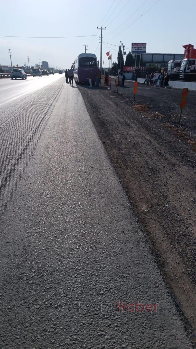 Akyazı halk otobüsü tehlike atlattı