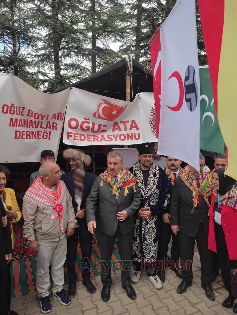 Yasin Kobal ve meclis üyeleri Ertuğrul Gazi'yi anma etkinliklerine katıldı