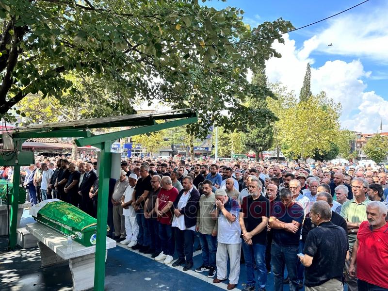 Fuat Yılmaz ve Asaf Aktürk dualarla toprağa verildi