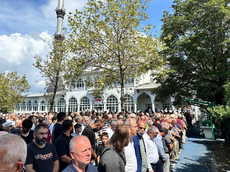 Fuat Yılmaz ve Asaf Aktürk dualarla toprağa verildi