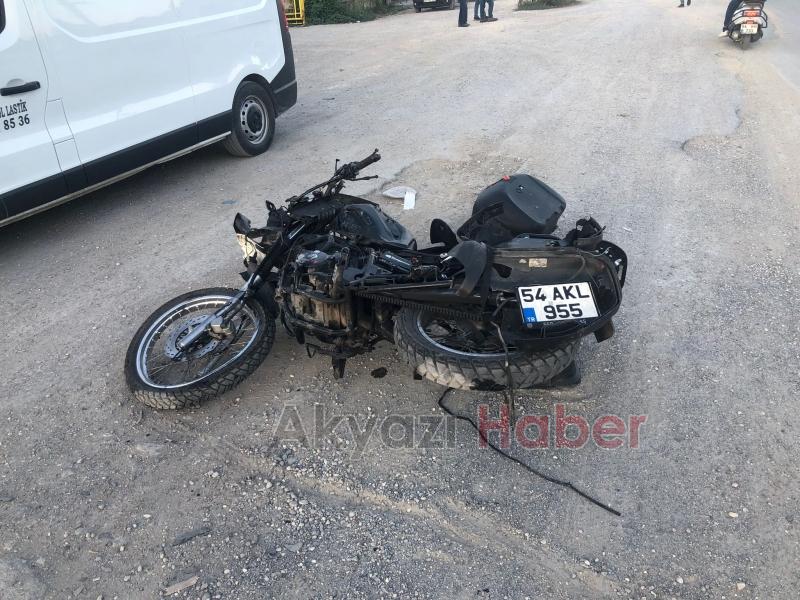 Otomobil ile motosiklet çarpıştı: 1 ağır yaralı