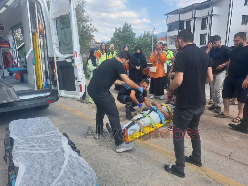 Motosiklet sürücüsü düşerek yaralandı