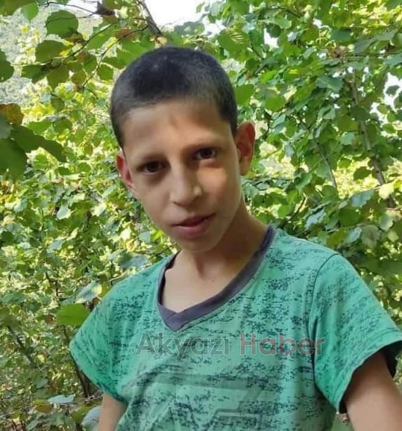 Denizde boğulan Sakaryalı iki kardeş toprağa verildi