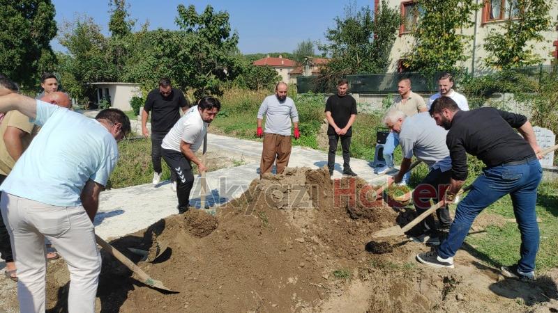 Odunlukta ölü bulunan Berke toprağa verildi
