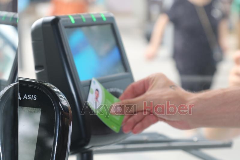 Sakarya'da ücretsiz ulaşım için binlerce öğrenci akredite oldu