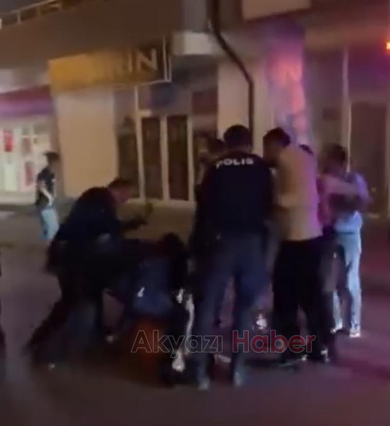 Bıçaklama sonrası polislere saldırdılar 3 gözaltı