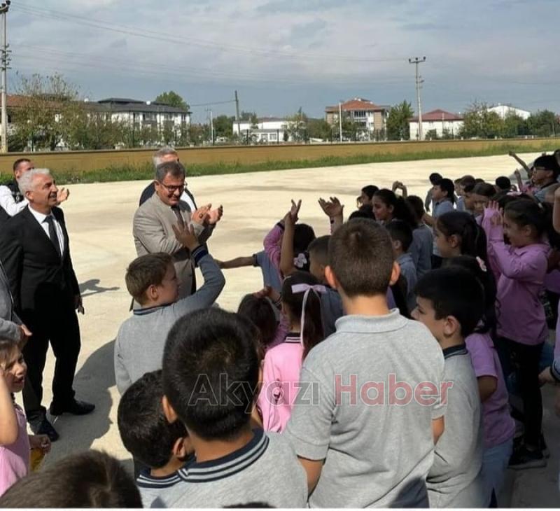 Akyazı Atatürk İlkokulu yeni binasında