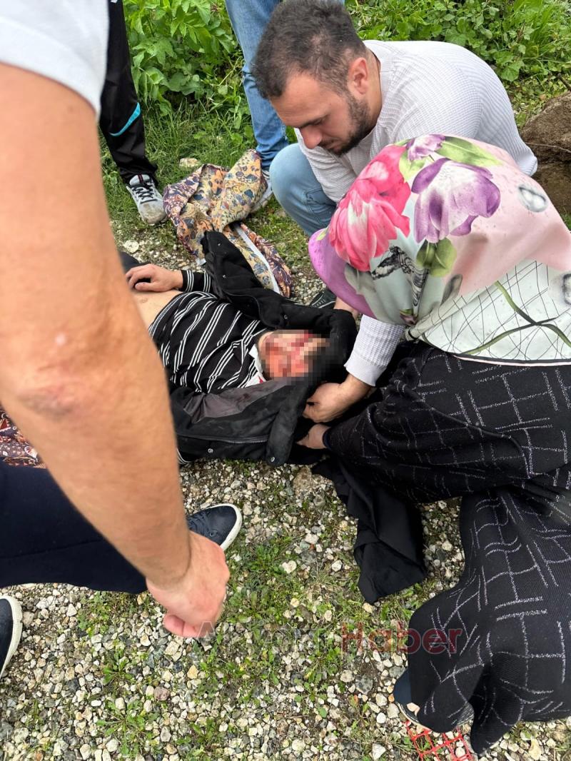 Otomobil dereye uçtu 1 yaralı