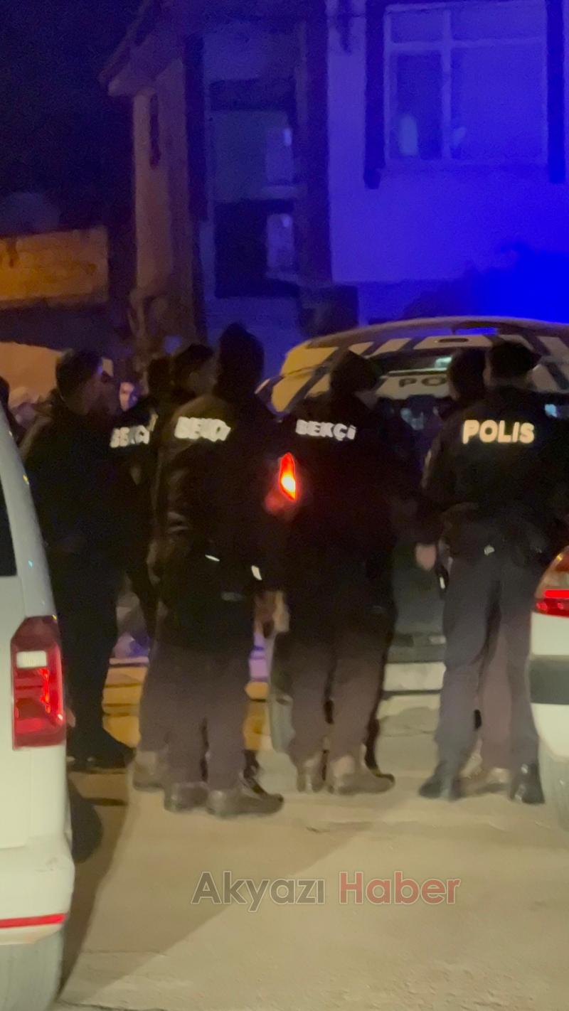 Akyazı'da kavga biri bekçi 3 yaralı