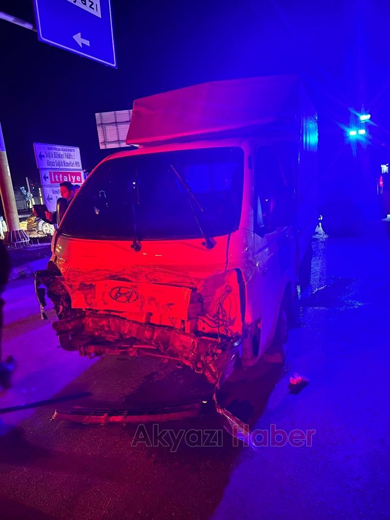 Küçücek kavşağında kaza 3 yaralı