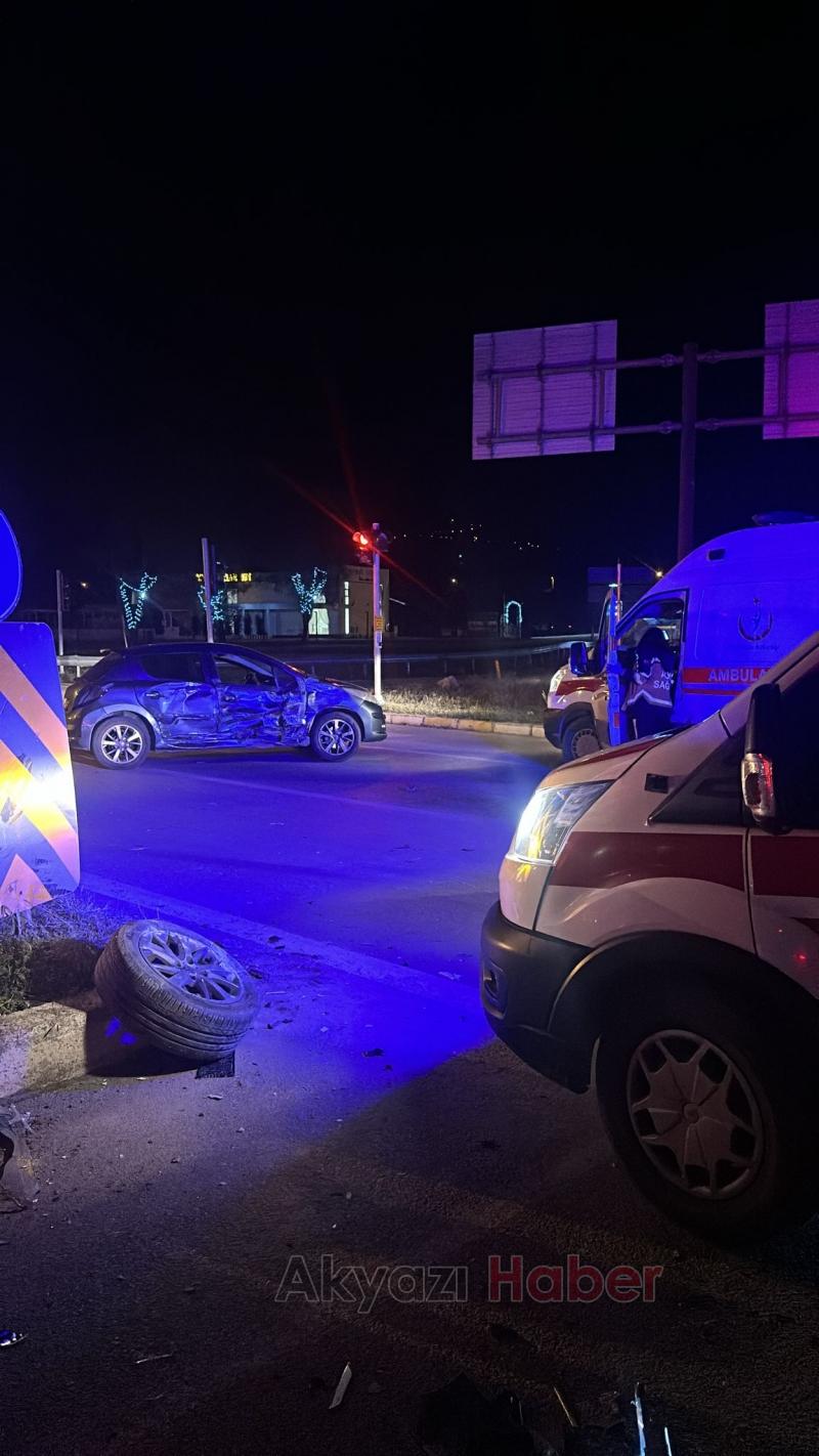 Küçücek kavşağında kaza 3 yaralı