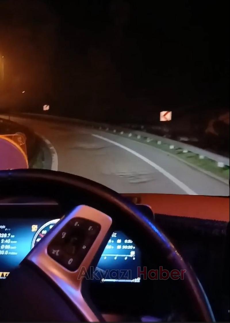 Akyazı'da otoban girişi bakımsızlıktan köstebek yuvasına döndü