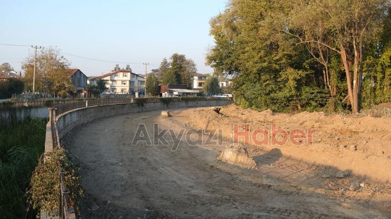 Karacasu Deresinde çalışmalar devam ediyor