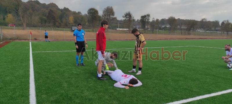 As Akyazıspor Yeşilyurt'u 8-0 mağlup etti