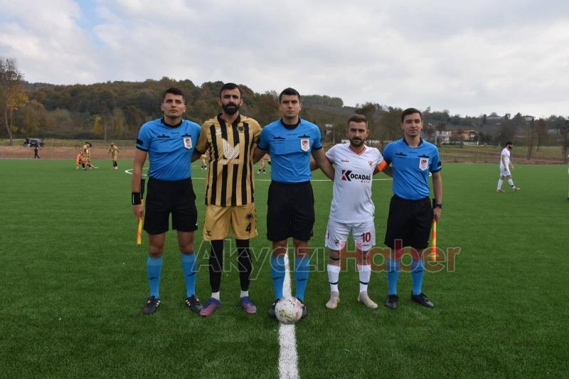 As Akyazıspor Yeşilyurt'u 8-0 mağlup etti