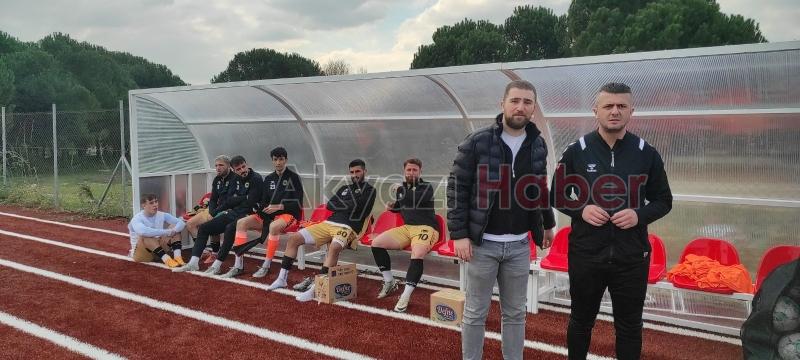 As Akyazıspor Yeşilyurt'u 8-0 mağlup etti