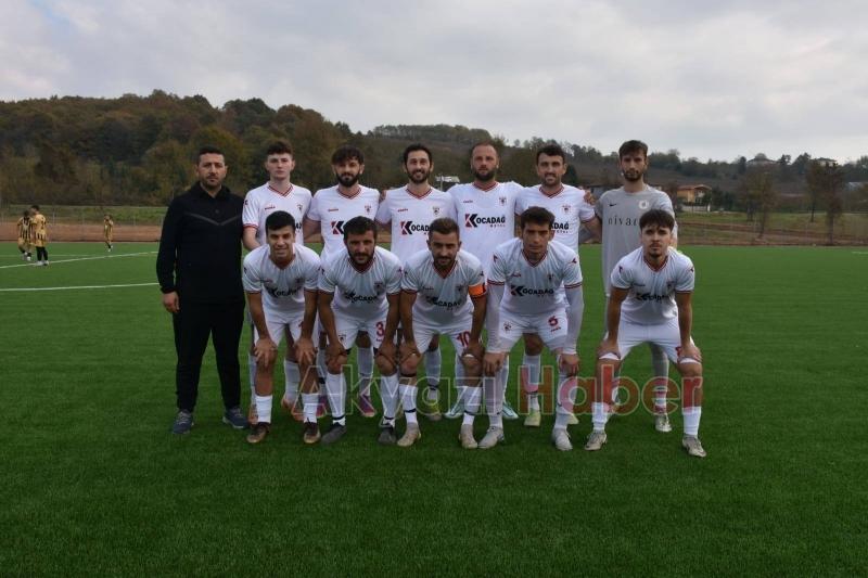 As Akyazıspor Yeşilyurt'u 8-0 mağlup etti