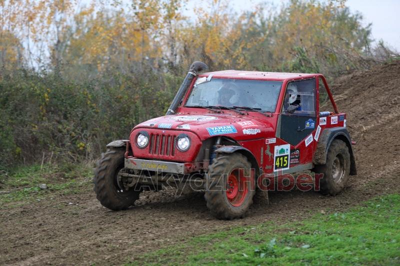 Off-Road Şampiyonası nefesleri kesti