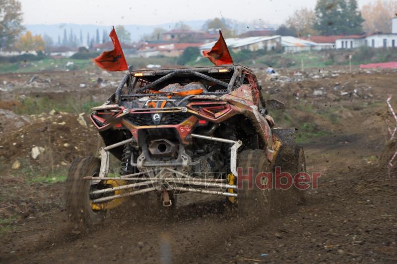 Off-Road Şampiyonası nefesleri kesti