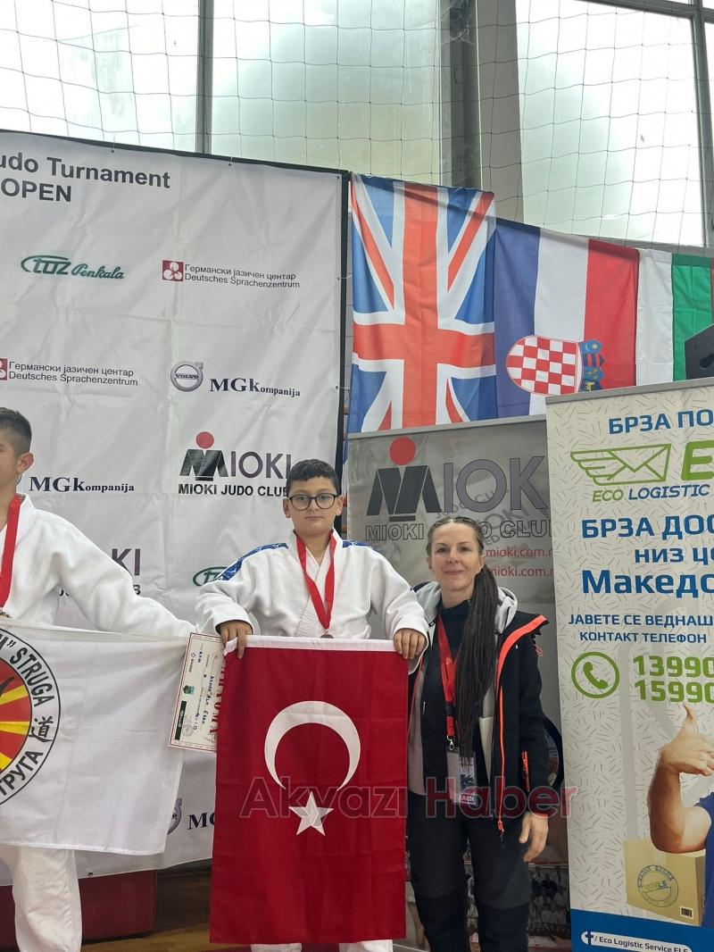 Helal Olsun Gençler Karapürçekli Sporcular Makedonya da Gururumuz Oldu